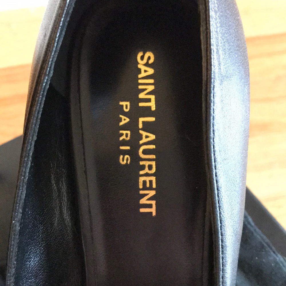 SOLD SOLD!!! Pumps - Picture 4 of 6